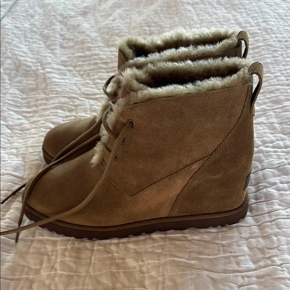 UGG Women's Classic Femme Lace Bootie Chestnut Black Hickory Sz 9 - Picture 4 of 8